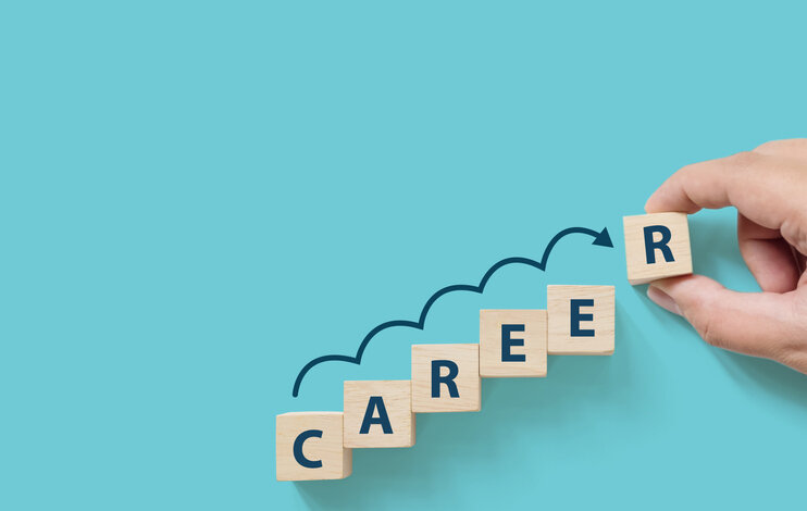 gaishi-finance-career-path.jpg
