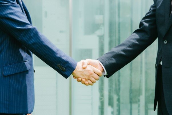 【人事用語FAQ】社外取締役とは
