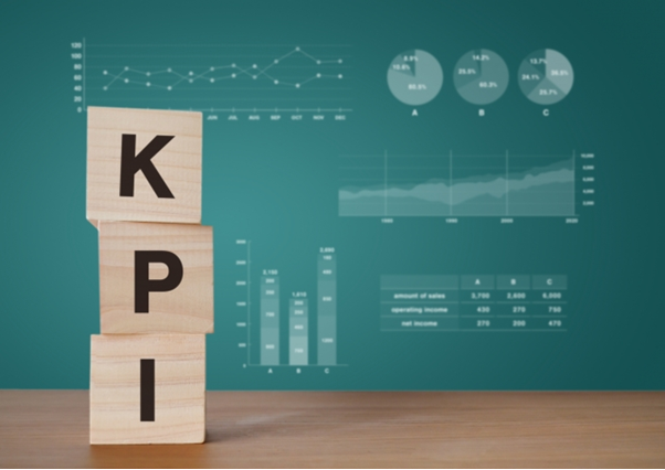 【人事用語FAQ】KPIとは