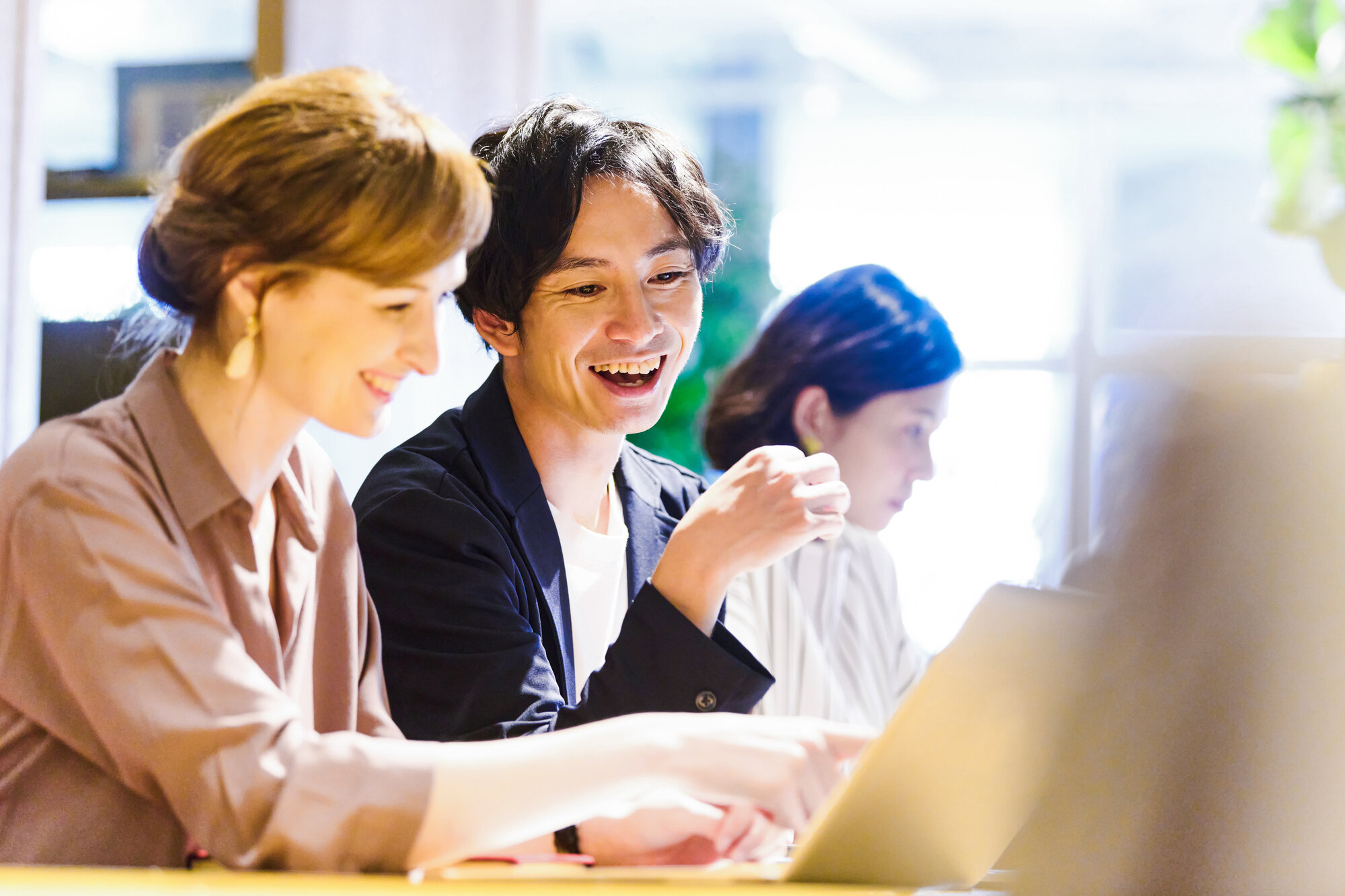 未経験でも海外転職できる?実現させる5つの方法や職種別の必要な語学力など解説