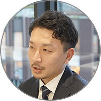 在田 新/ライフサイエンス部門シニアマネージャー現 人事部 タレントアクイジッション & オーガニゼーショナル・ディベロップメント マネージャー)